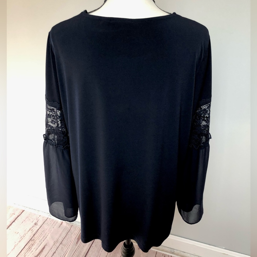 Susan Graver Navy Lace Bell Sleeve Liquid Knit Top Size Large - Picture 3 of 5